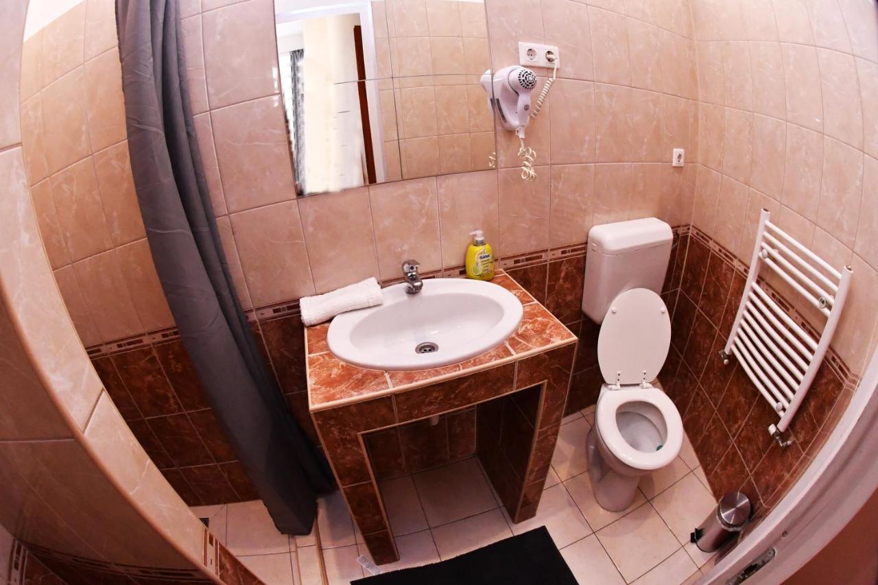 Five Seasons Vaci Utca Apartment Budapest Luaran gambar