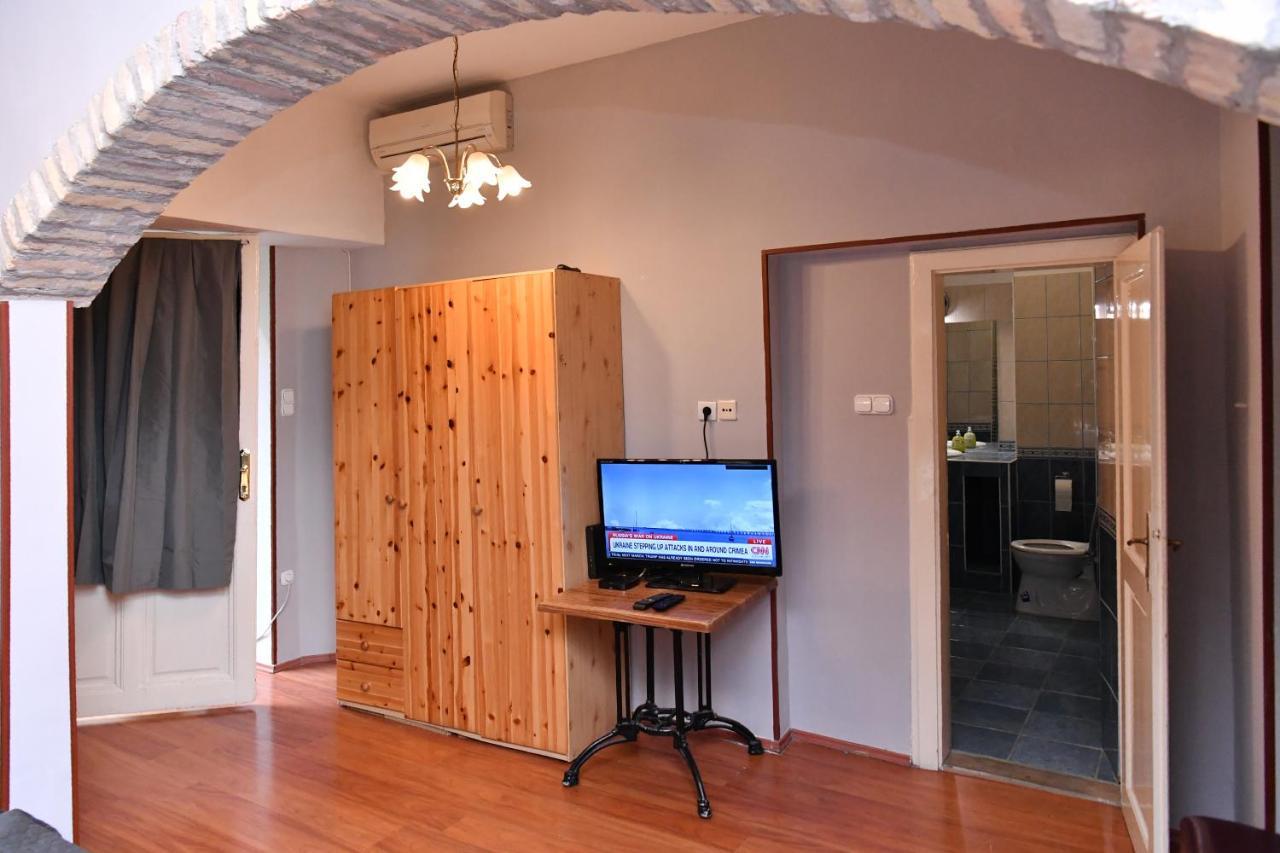 Five Seasons Vaci Utca Apartment Budapest Luaran gambar