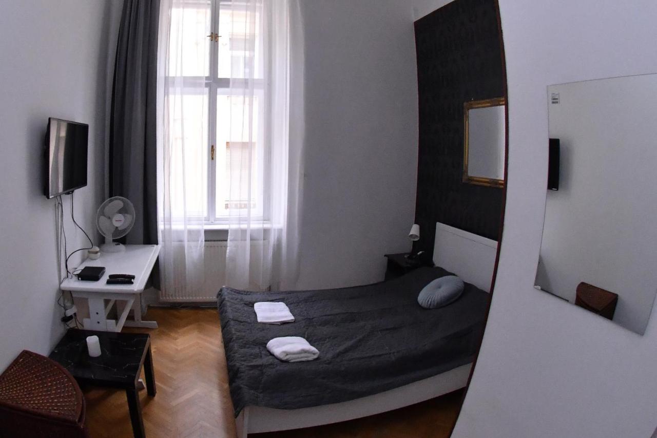 Five Seasons Vaci Utca Apartment Budapest Luaran gambar