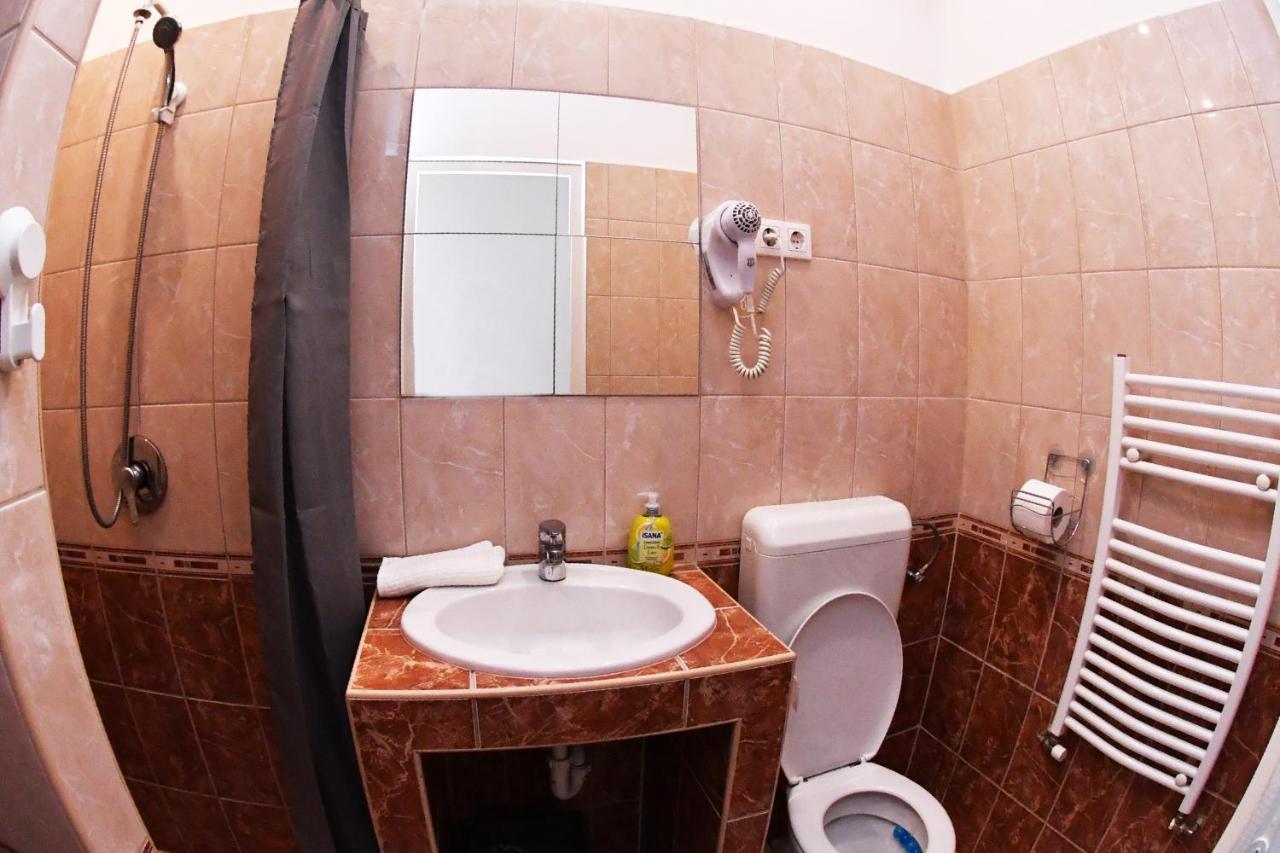 Five Seasons Vaci Utca Apartment Budapest Luaran gambar